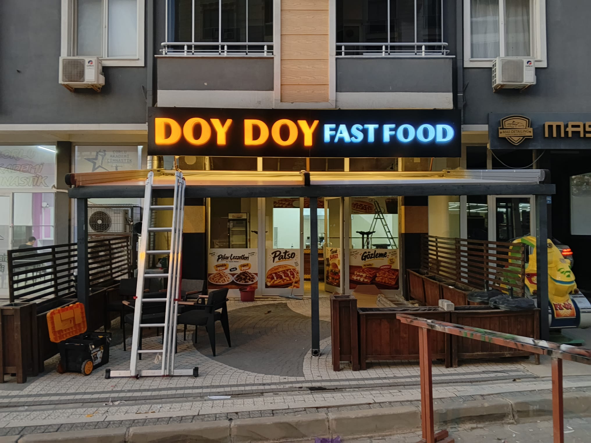 Işıklı Kutu Harf